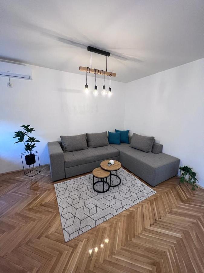 Sari City Center Apartment Novi Sad Exterior foto