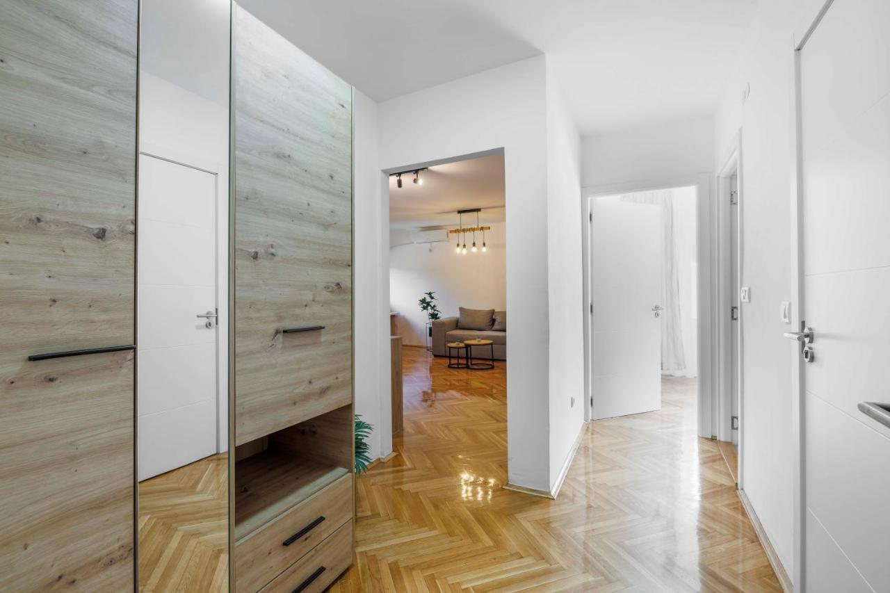 Sari City Center Apartment Novi Sad Exterior foto